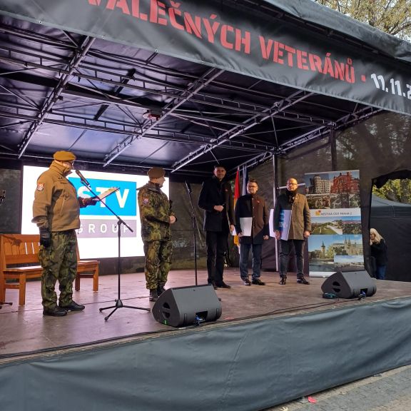 Den veteranu namesti Miru