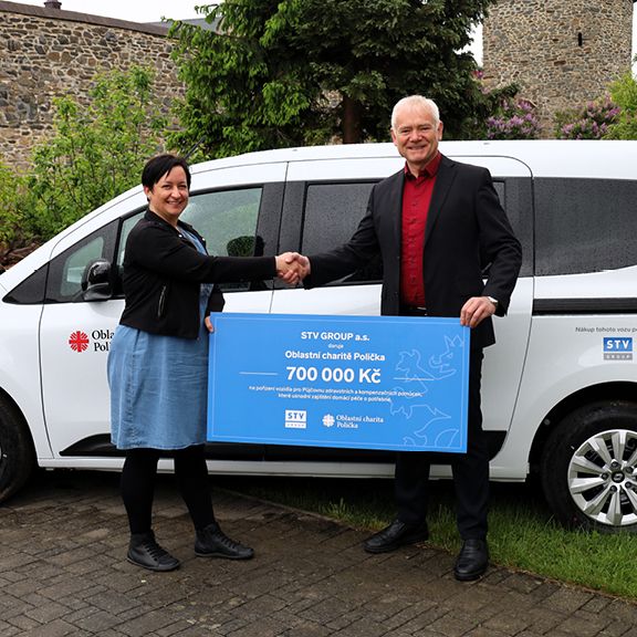 STV GROUP donated a new vehicle to the Polička Regional Charity for the delivery of compensatory aids