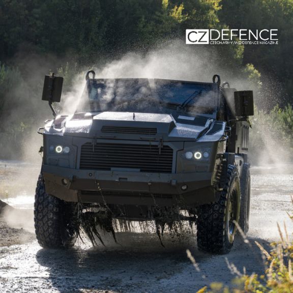 STV GOLEM v akci: CZ DEFENCE otestovalo český MRAP 4×4. Výsledek? Respekt.